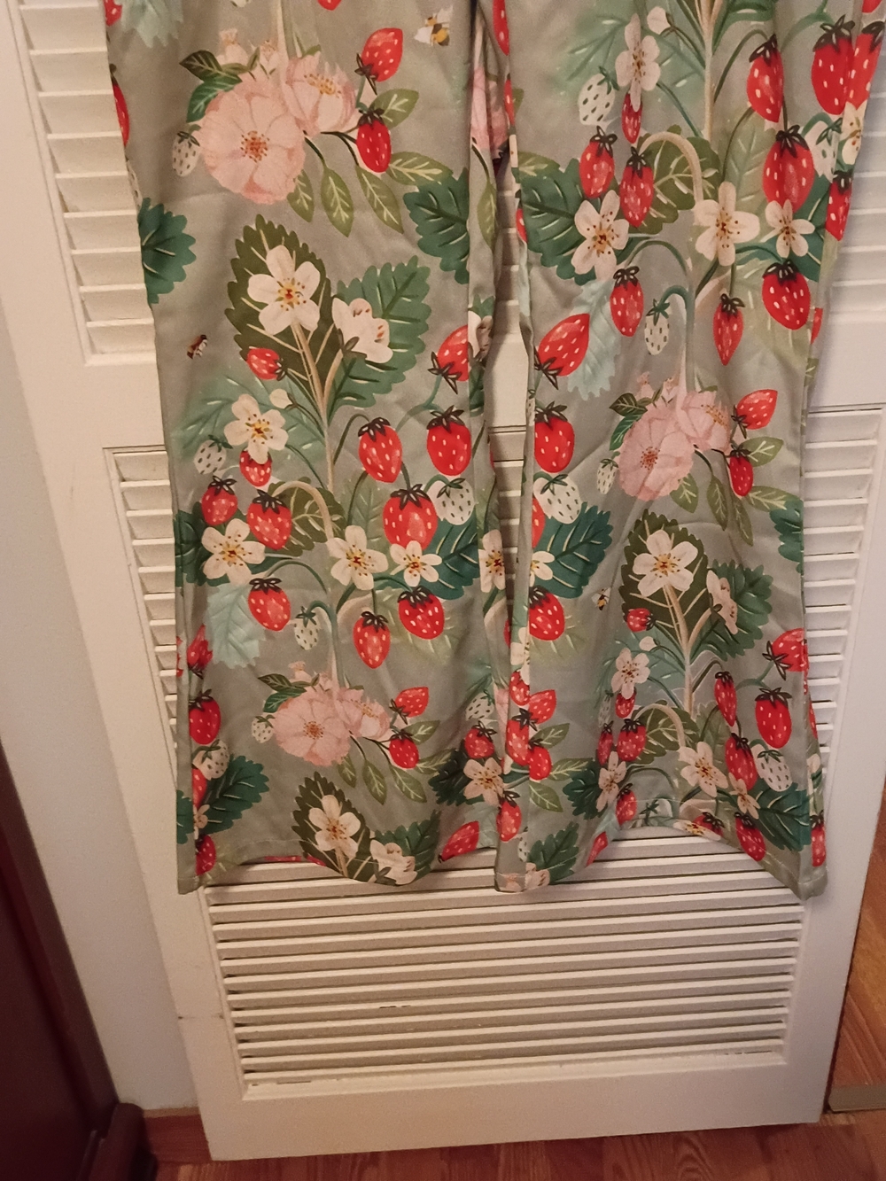 Floral Strawberry Print Flared Pants - Mint Green - Picture 6 of 9